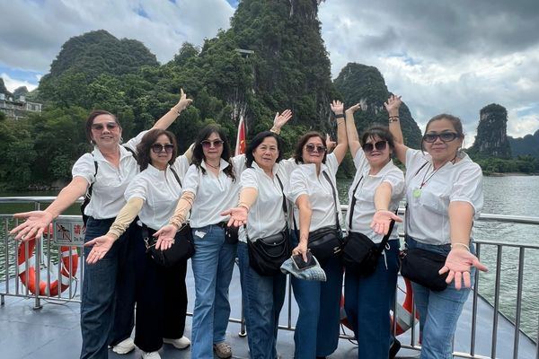 Private tour with nature trips in Guilin